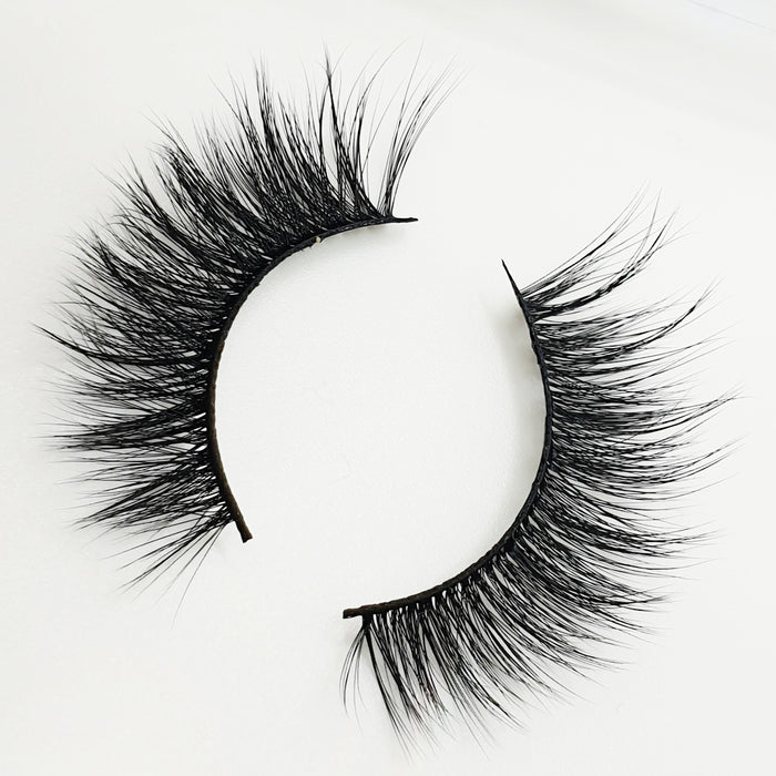 Wisp-BEES Glam Strip Lashes